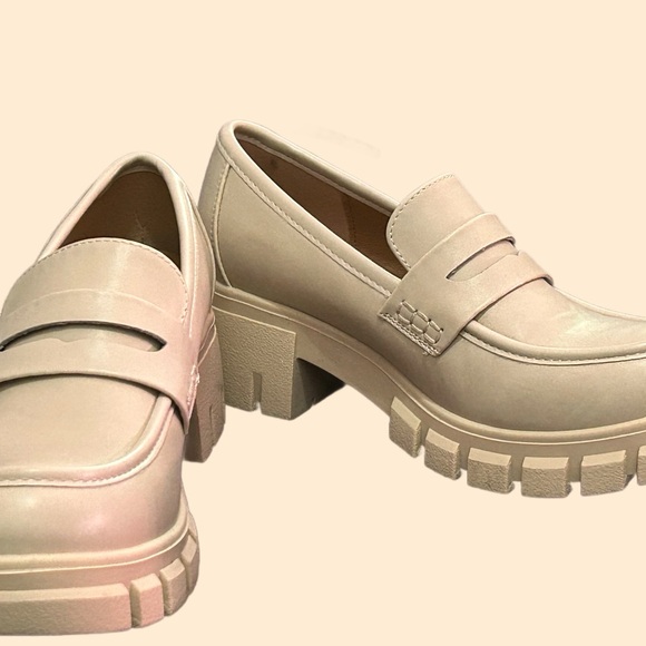 Corkys Cream Chunky Loafers - Picture 2 of 7